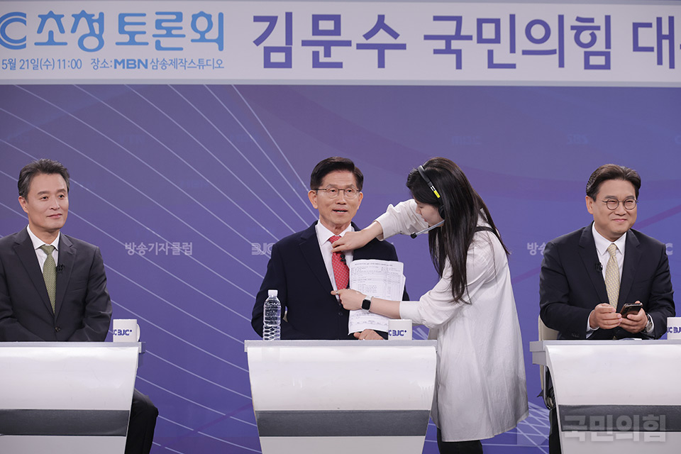 제목 노출 영역입니다 이미지