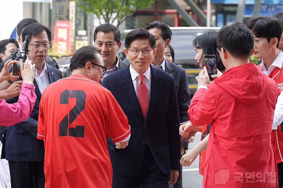 제목 노출 영역입니다 이미지