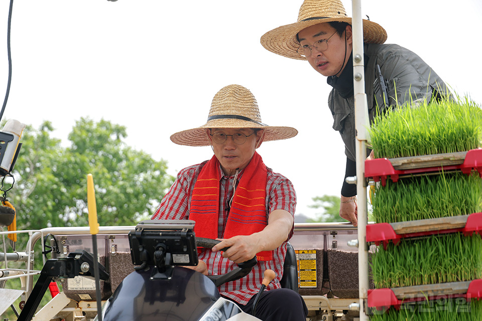 제목 노출 영역입니다 이미지