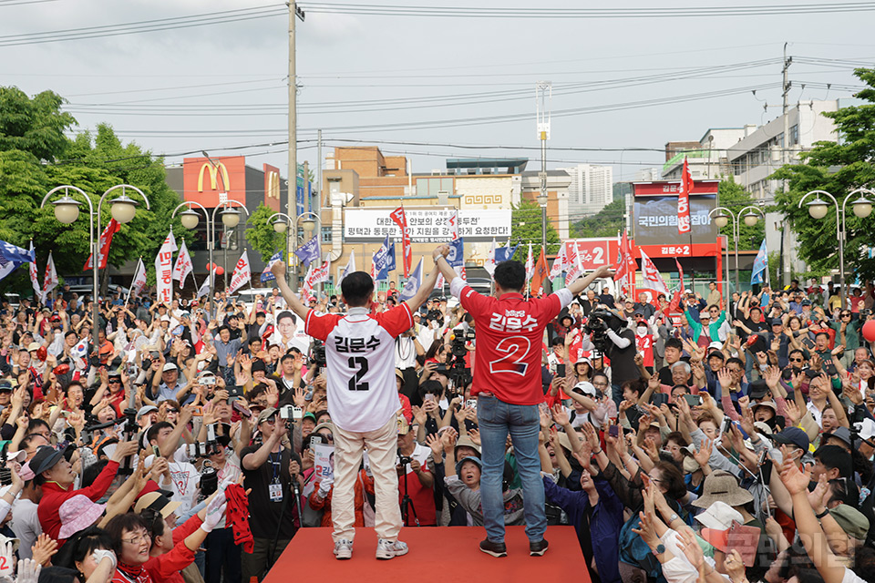 제목 노출 영역입니다 이미지