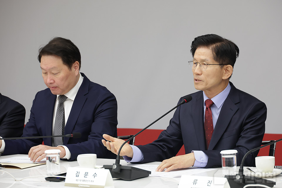 제목 노출 영역입니다 이미지