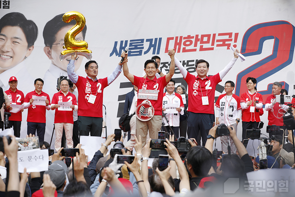 제목 노출 영역입니다 이미지