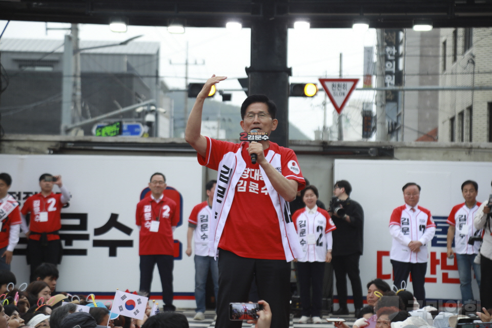 제목 노출 영역입니다 이미지