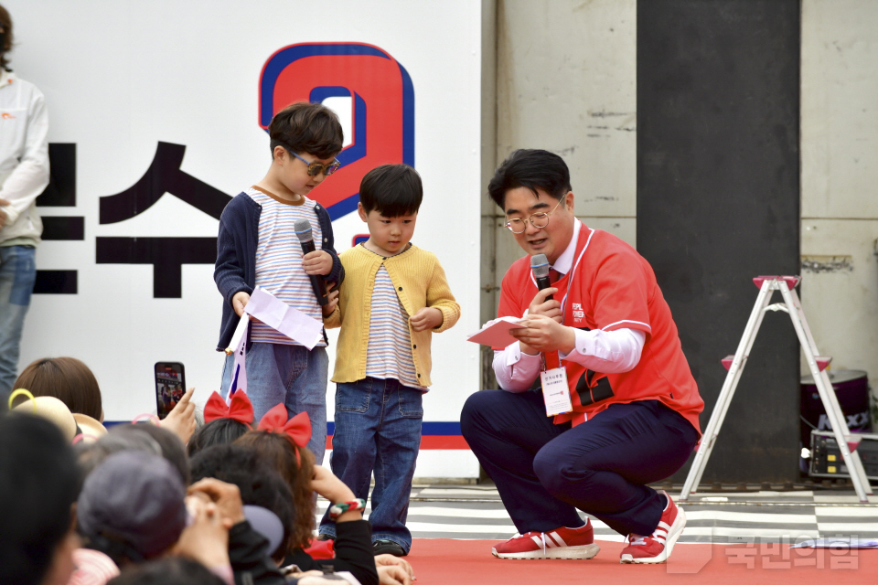 제목 노출 영역입니다 이미지