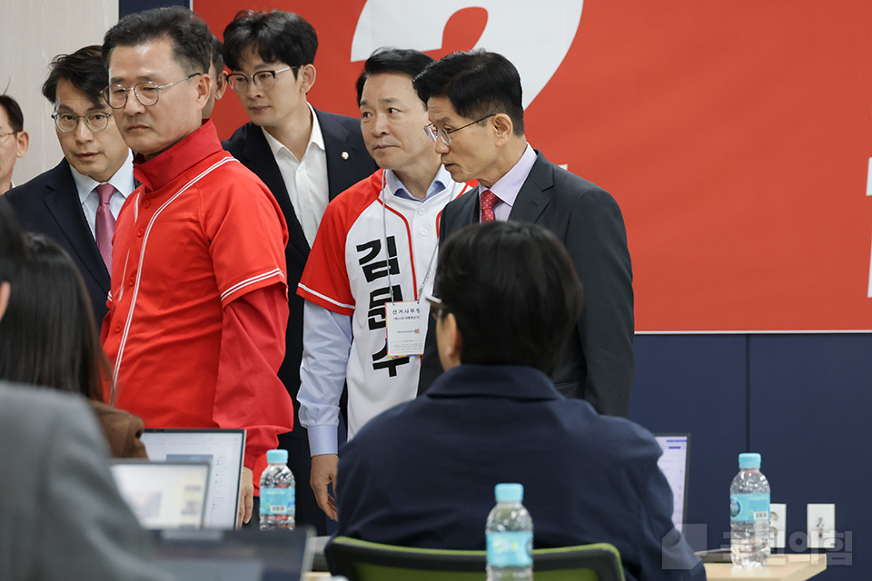 제목 노출 영역입니다 이미지