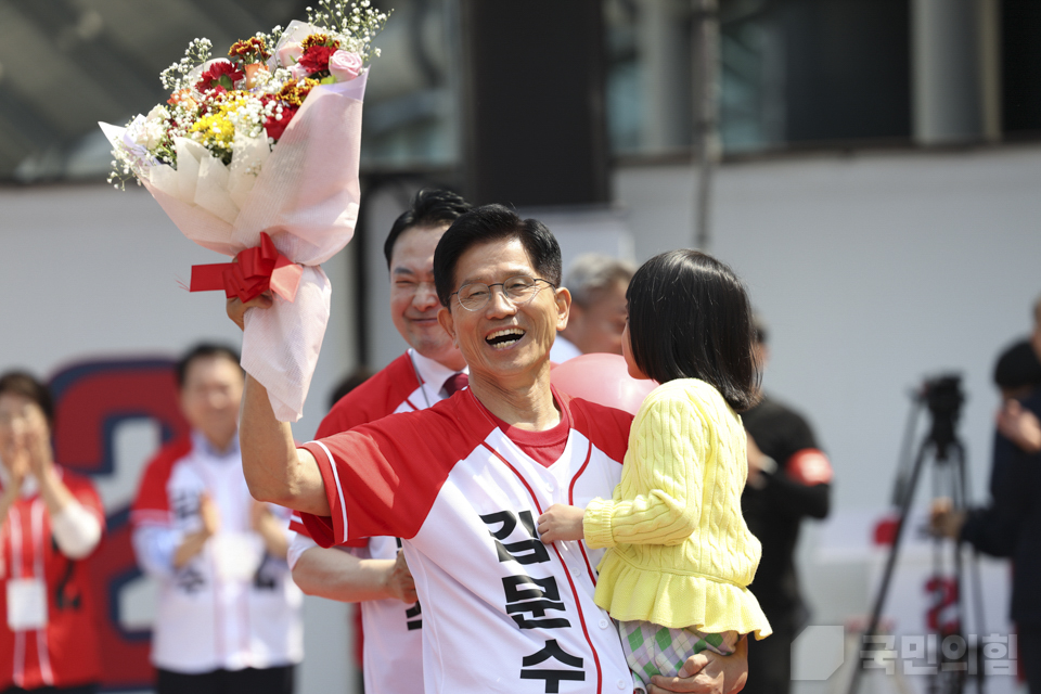 제목 노출 영역입니다 이미지