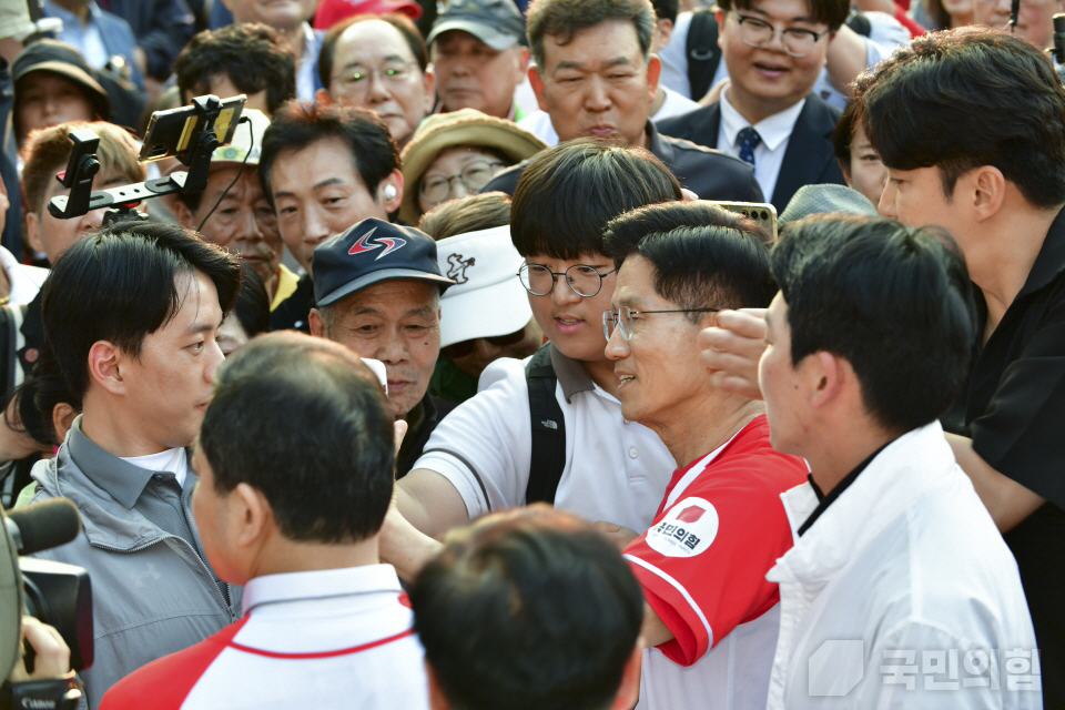 제목 노출 영역입니다 이미지