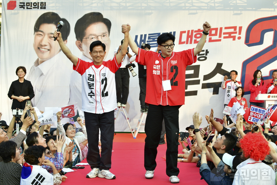 제목 노출 영역입니다 이미지