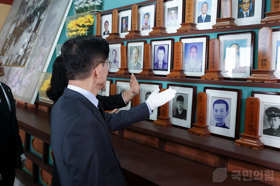 제목 노출 영역입니다 이미지