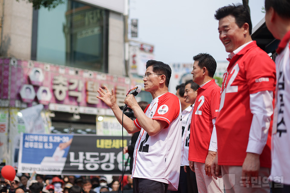 제목 노출 영역입니다 이미지