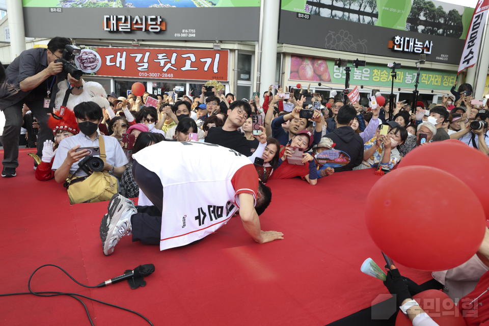 제목 노출 영역입니다 이미지