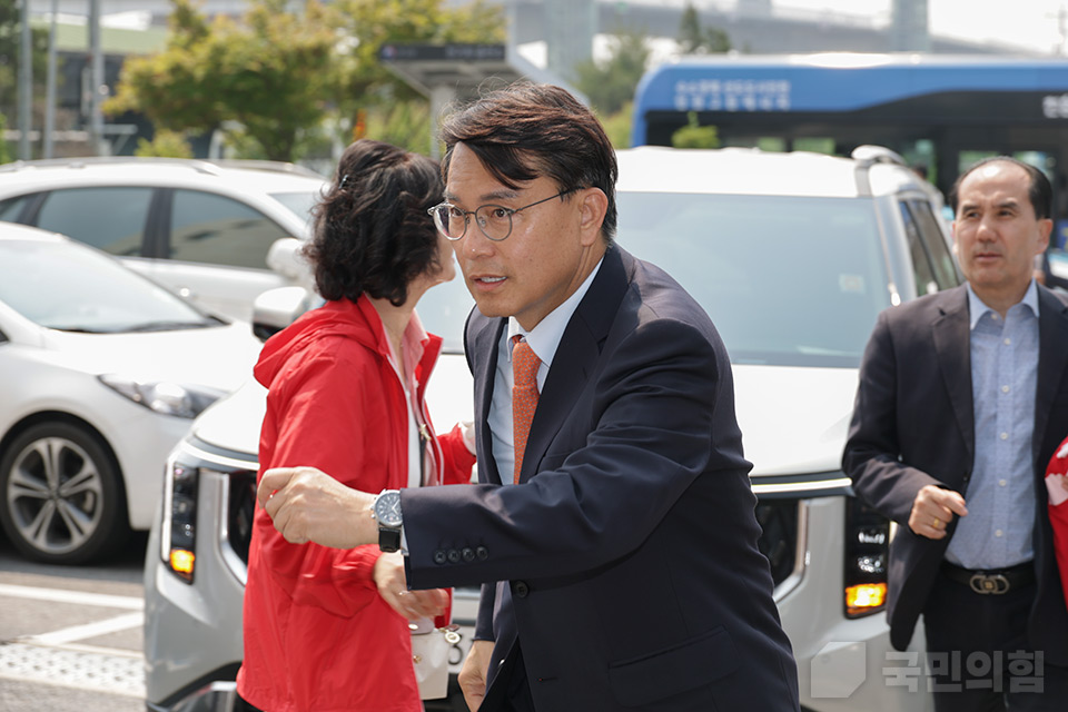 제목 노출 영역입니다 이미지