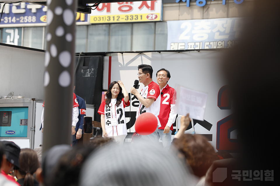 제목 노출 영역입니다 이미지
