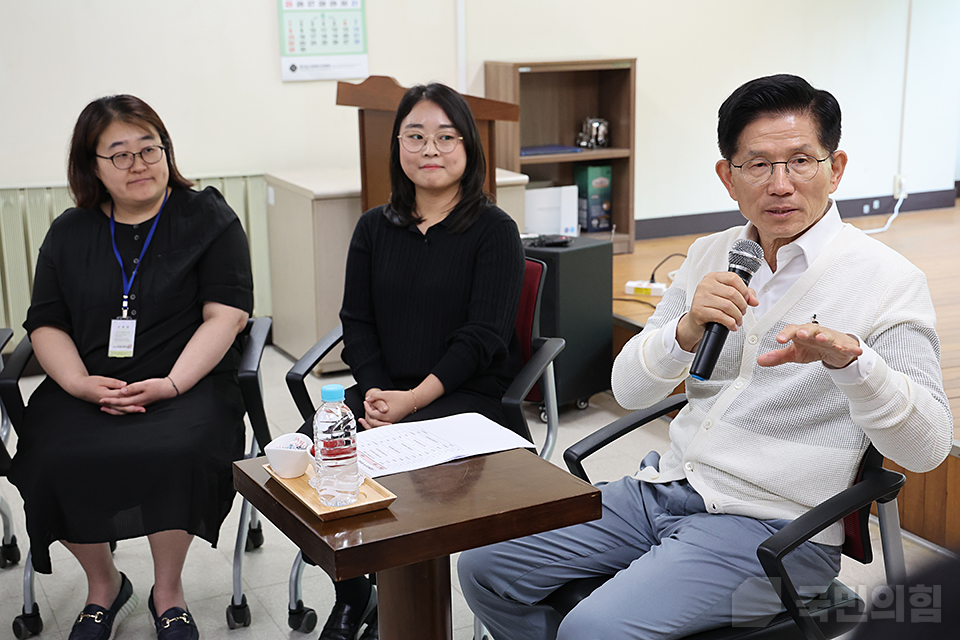 제목 노출 영역입니다 이미지