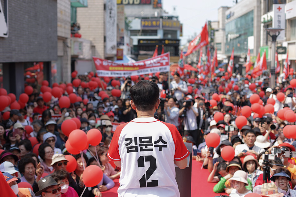 제목 노출 영역입니다 이미지