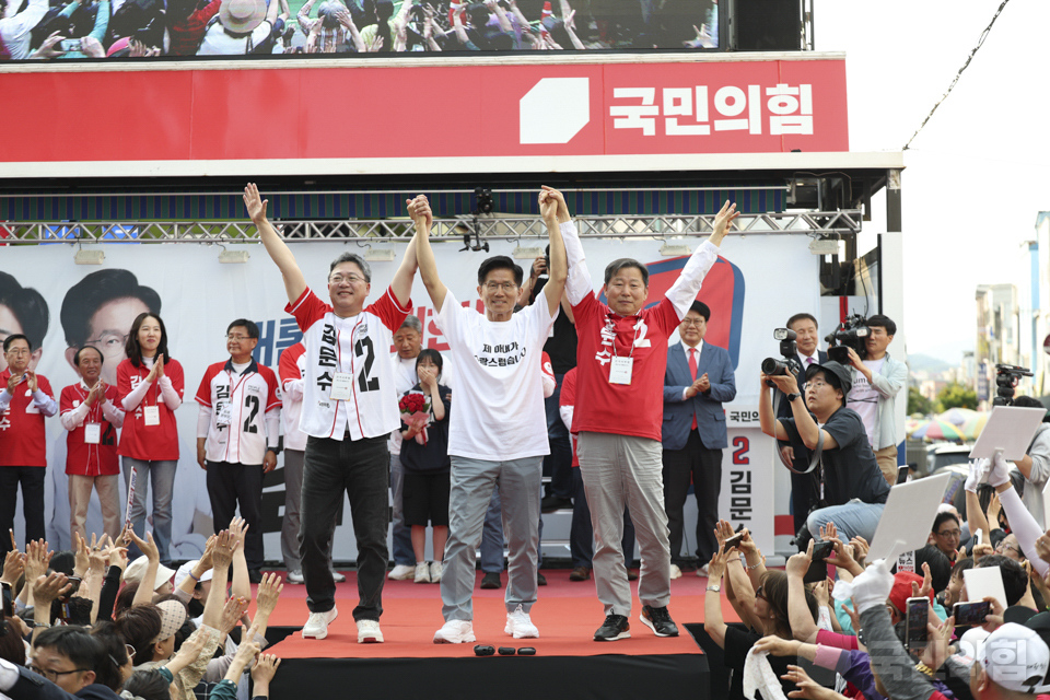제목 노출 영역입니다 이미지