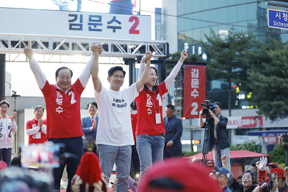 제목 노출 영역입니다 이미지