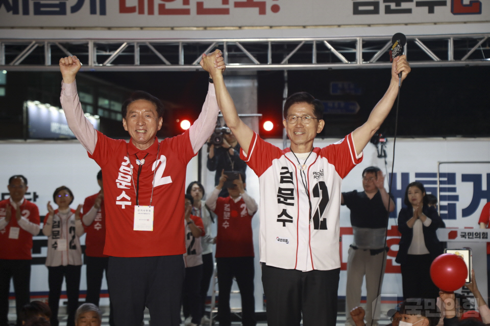 제목 노출 영역입니다 이미지