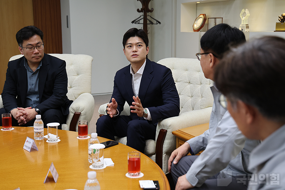 제목 노출 영역입니다 이미지