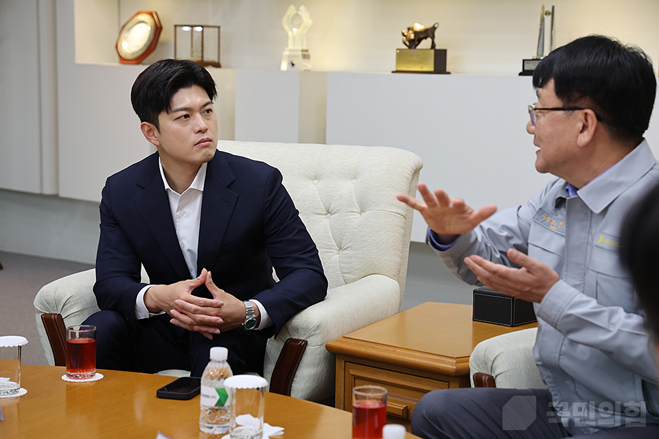 제목 노출 영역입니다 이미지
