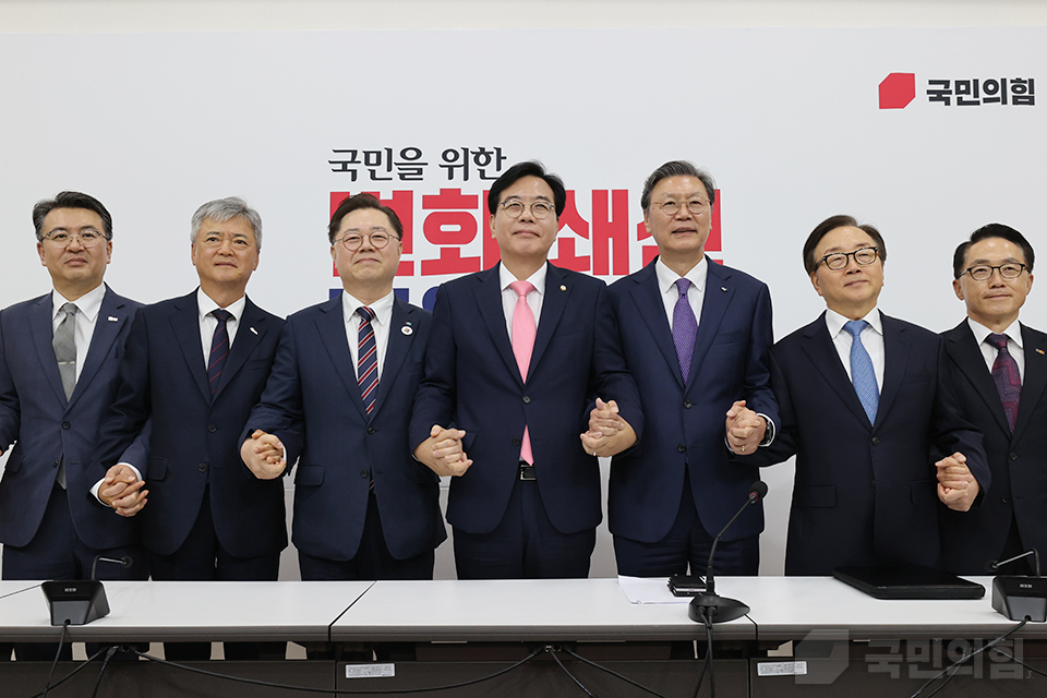 제목 노출 영역입니다 이미지