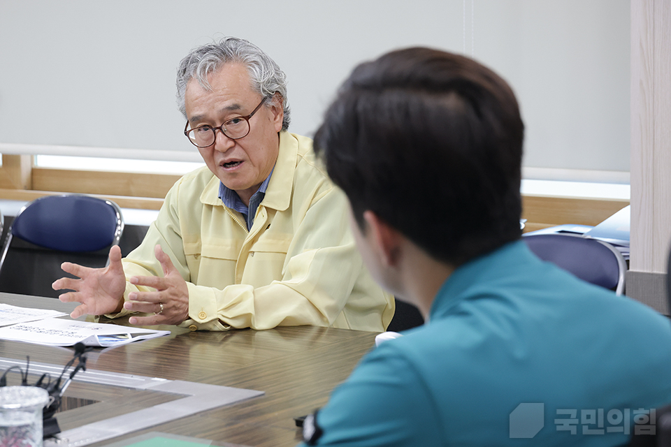 제목 노출 영역입니다 이미지