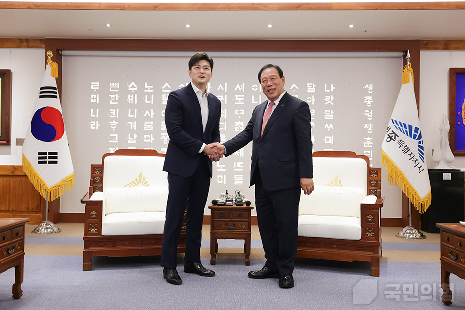 제목 노출 영역입니다 이미지