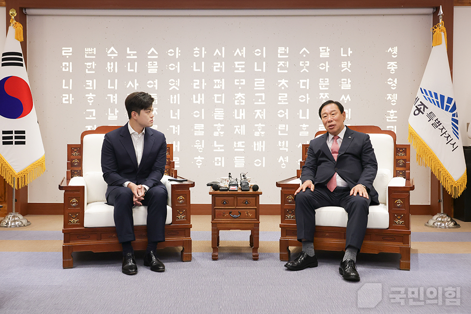 제목 노출 영역입니다 이미지