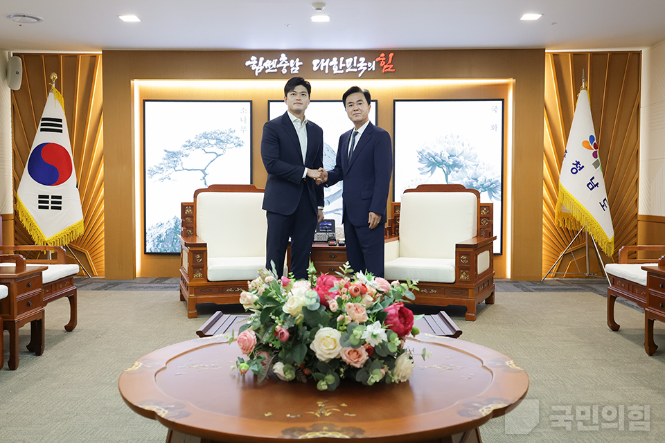 제목 노출 영역입니다 이미지