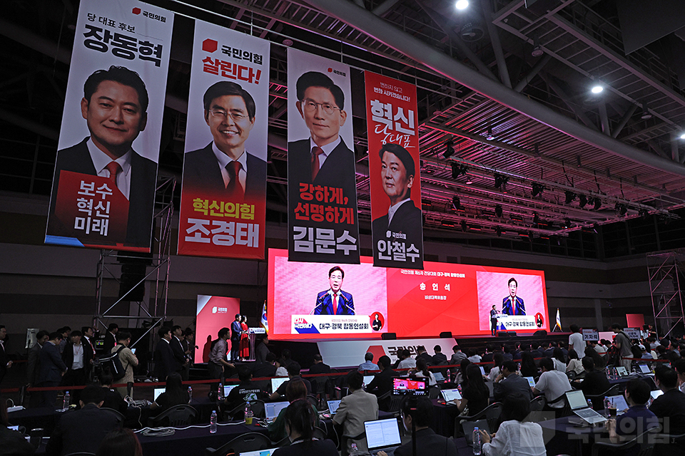 제목 노출 영역입니다 이미지