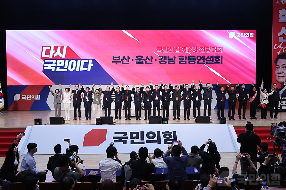제목 노출 영역입니다 이미지