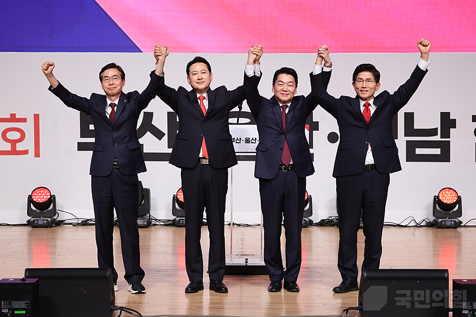 제목 노출 영역입니다 이미지