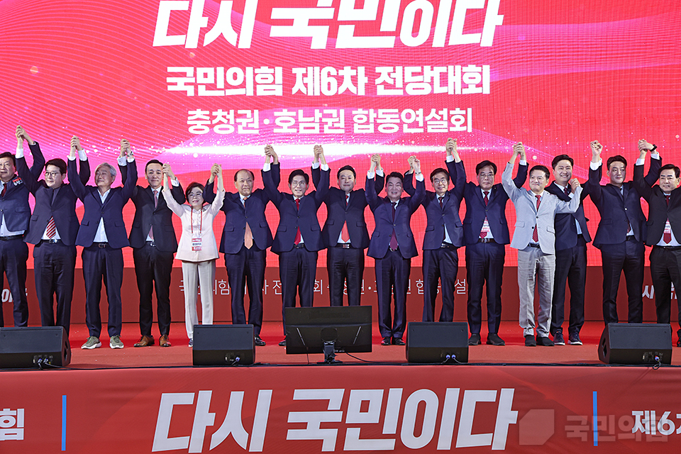 제목 노출 영역입니다 이미지