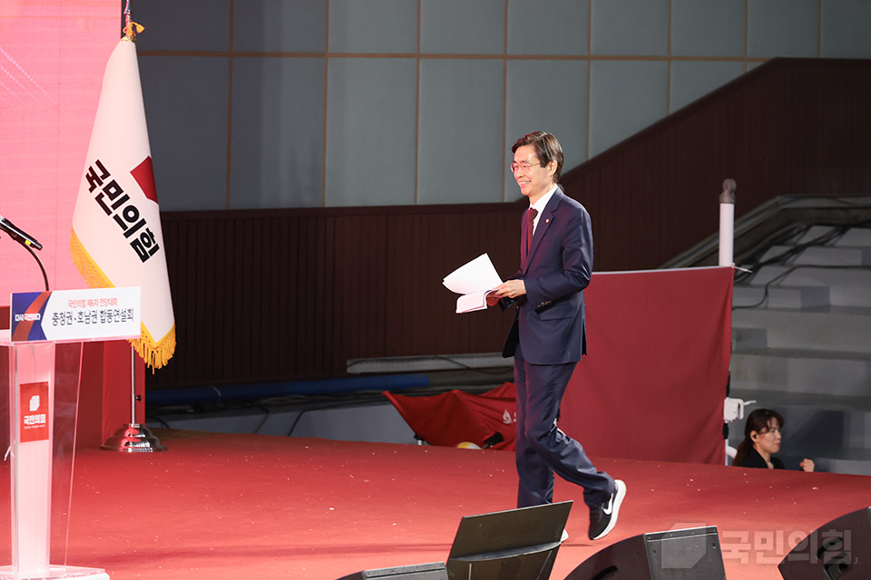 제목 노출 영역입니다 이미지