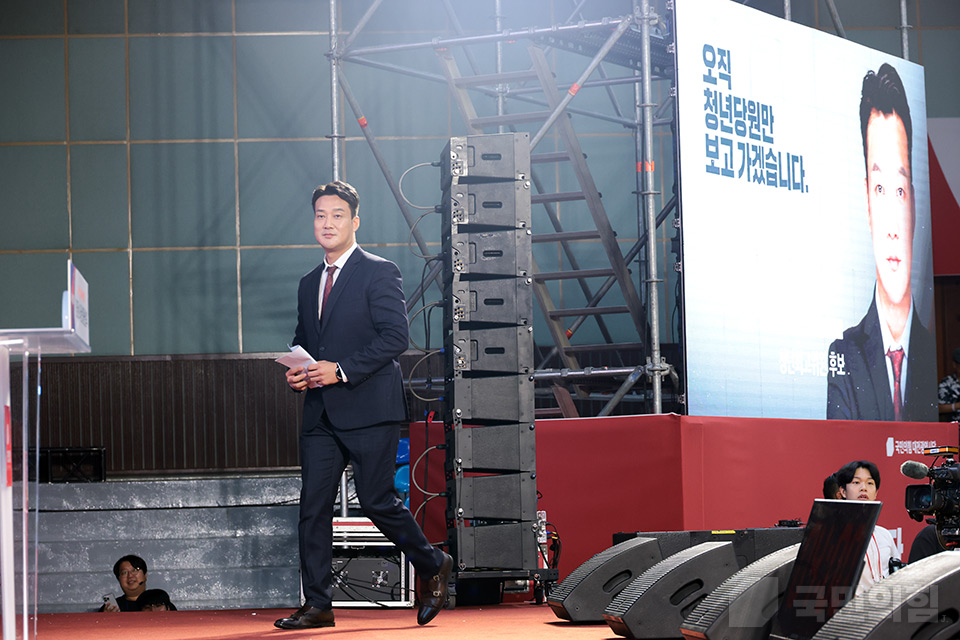 제목 노출 영역입니다 이미지