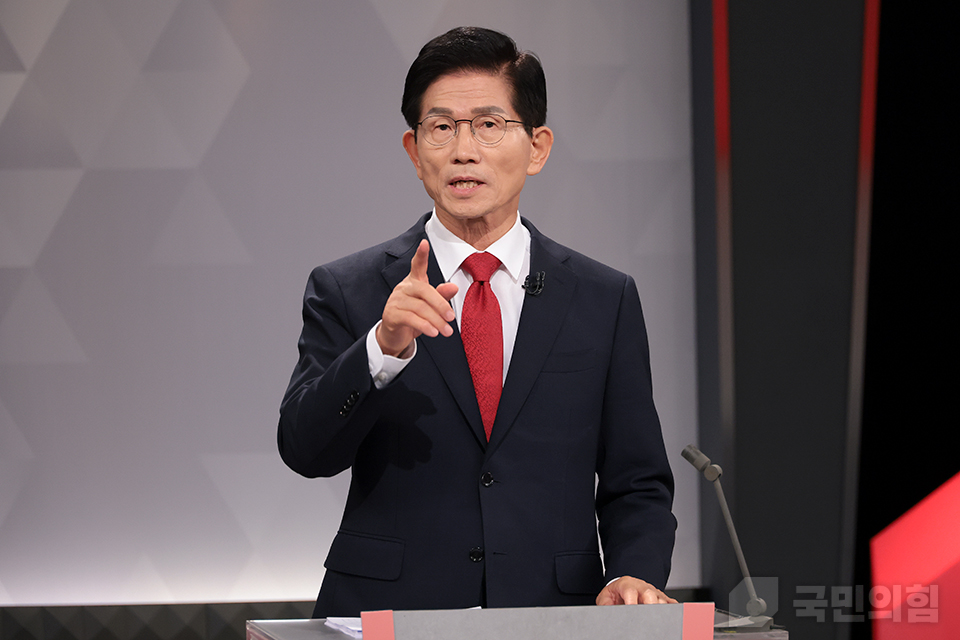 제목 노출 영역입니다 이미지
