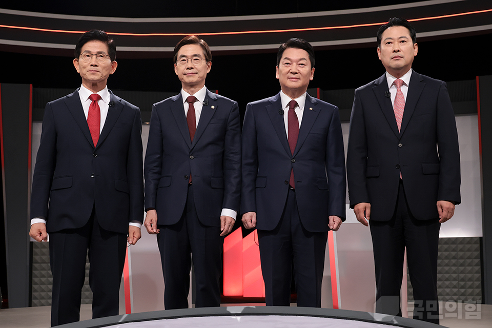 제목 노출 영역입니다 이미지
