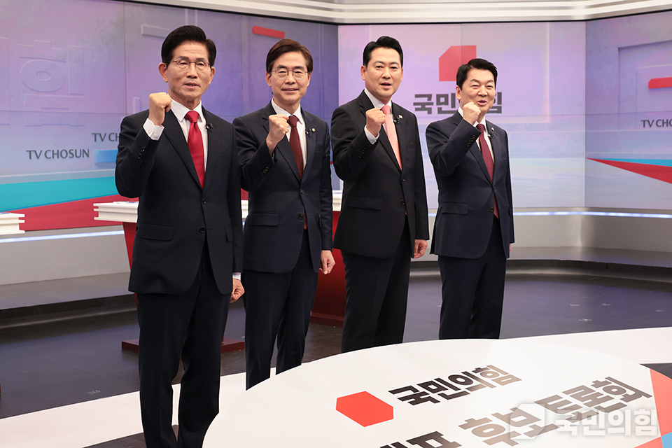 제목 노출 영역입니다 이미지