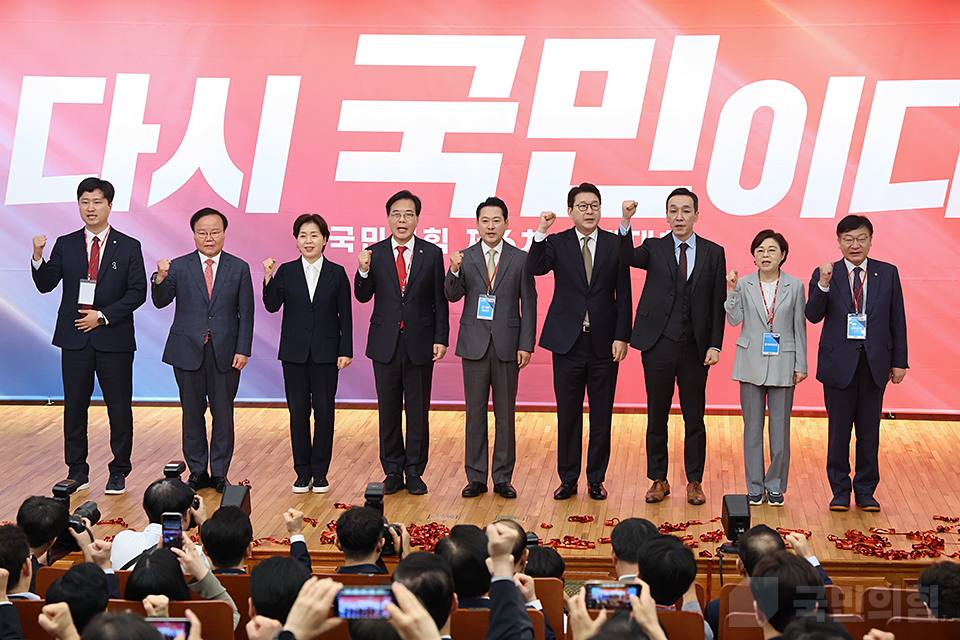 제목 노출 영역입니다 이미지