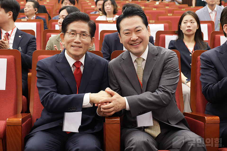 제목 노출 영역입니다 이미지