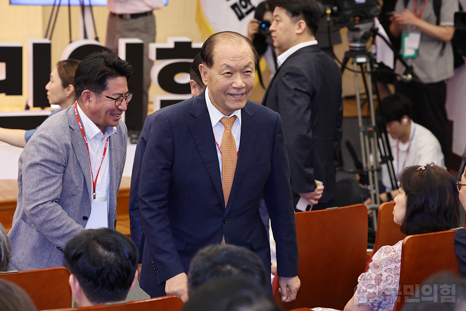 제목 노출 영역입니다 이미지