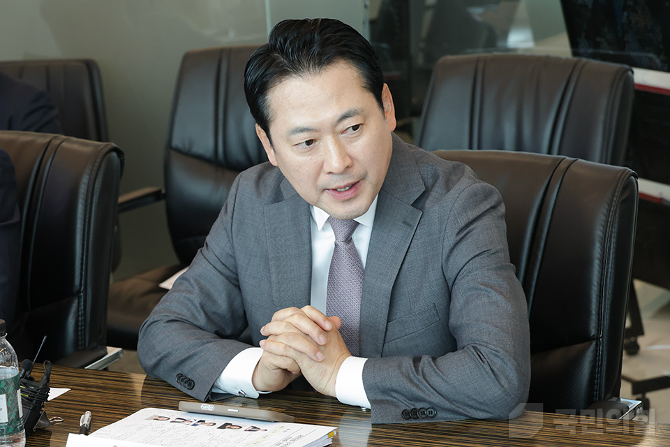 제목 노출 영역입니다 이미지