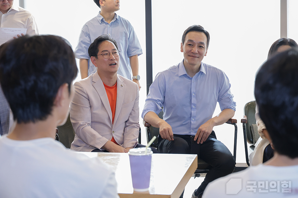 제목 노출 영역입니다 이미지