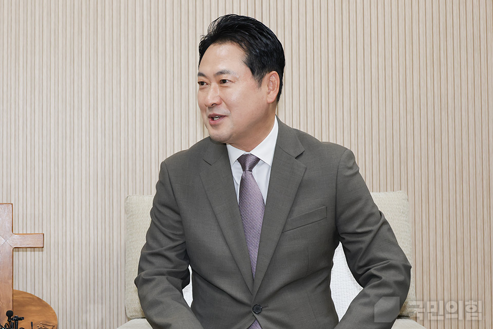 제목 노출 영역입니다 이미지