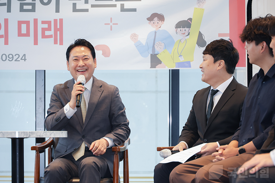 제목 노출 영역입니다 이미지