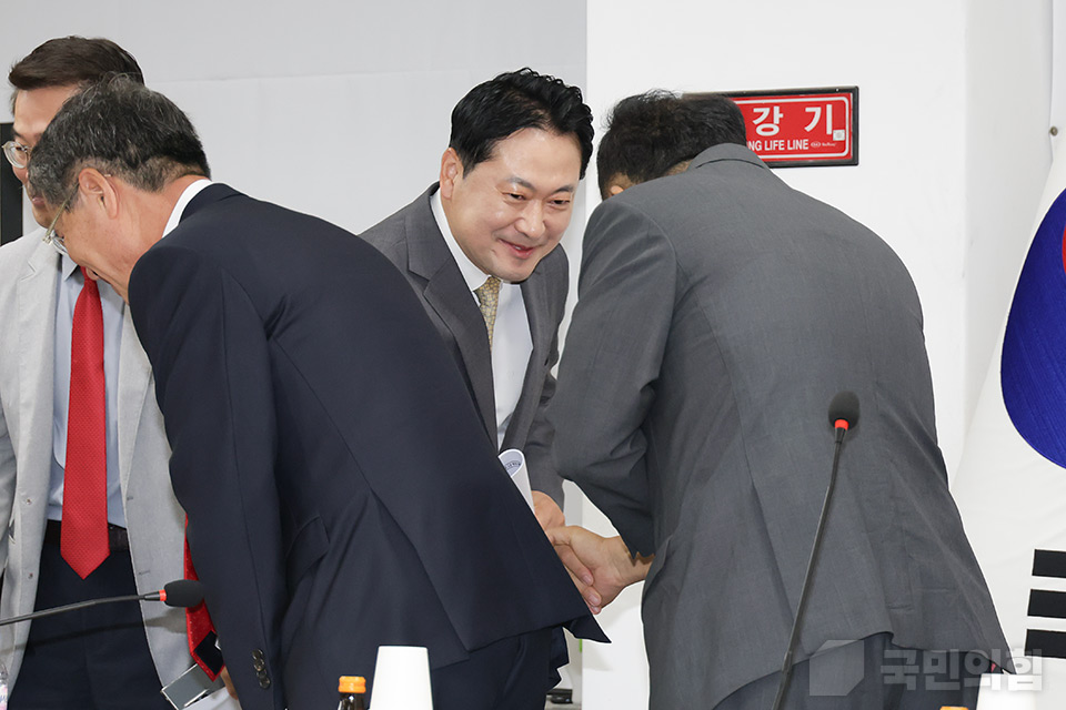 제목 노출 영역입니다 이미지
