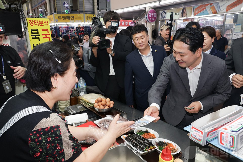제목 노출 영역입니다 이미지