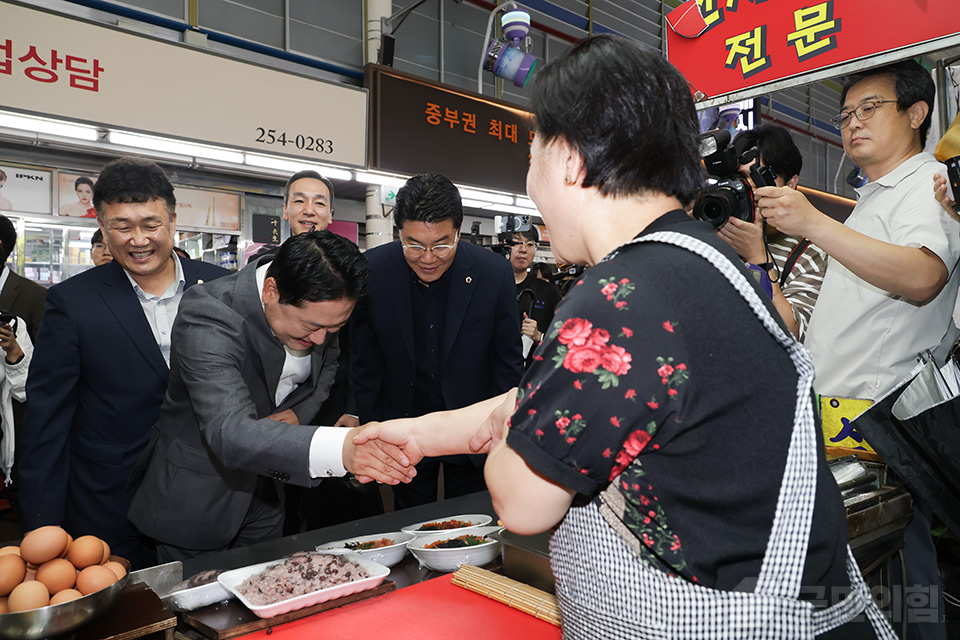 제목 노출 영역입니다 이미지