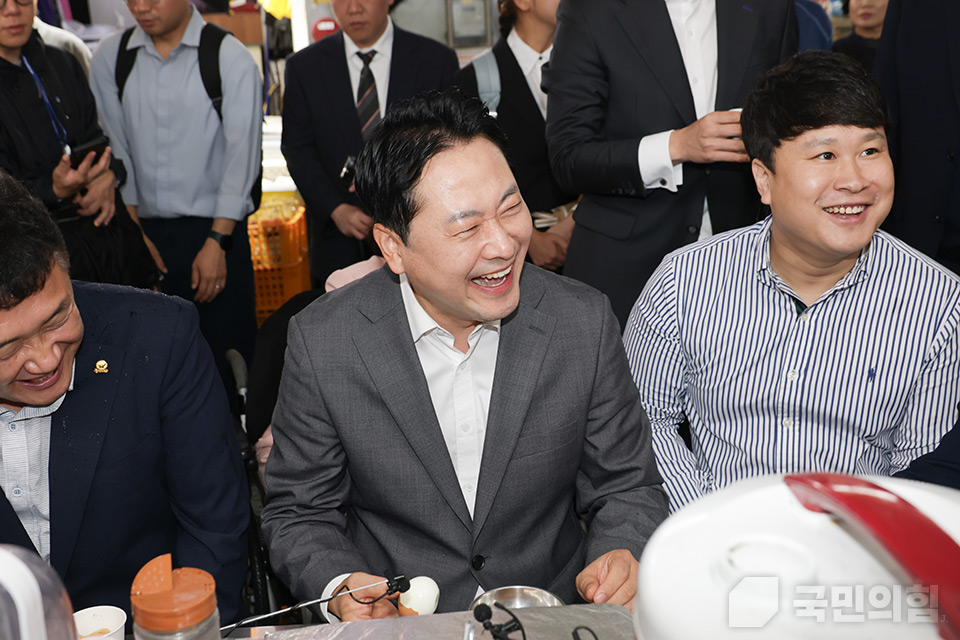 제목 노출 영역입니다 이미지