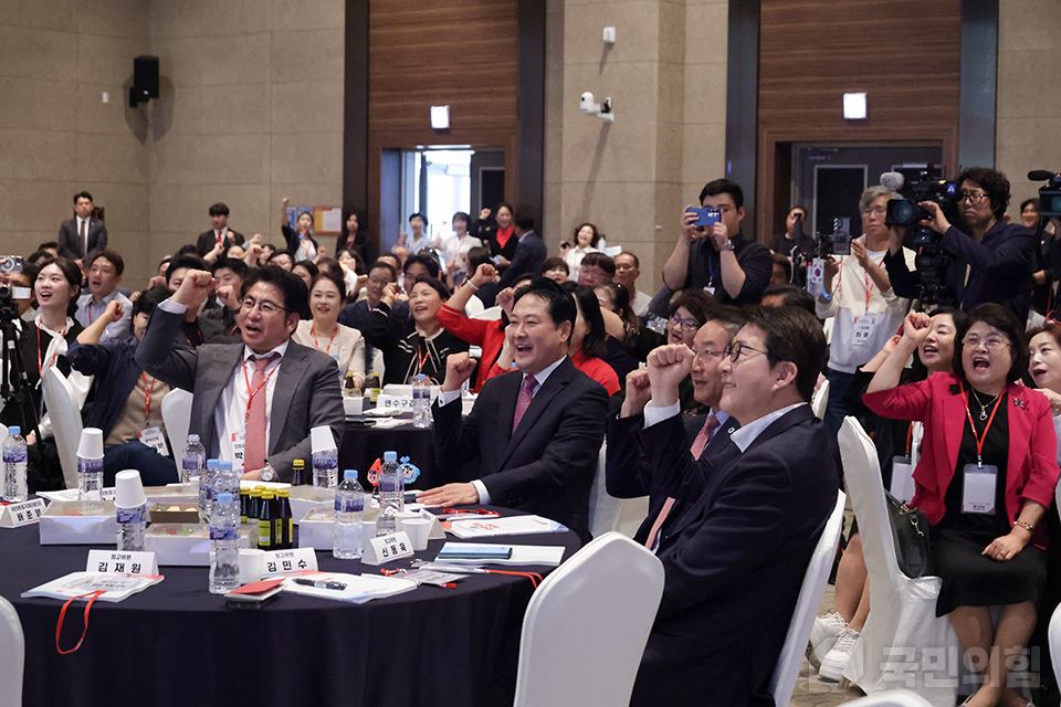 제목 노출 영역입니다 이미지